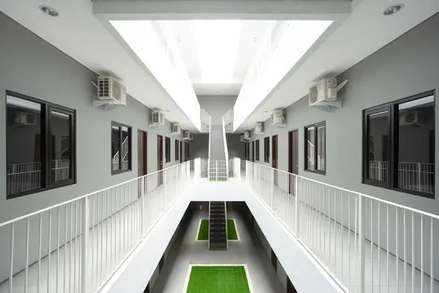 RedDoorz Plus near JIEXPO Kemayoran