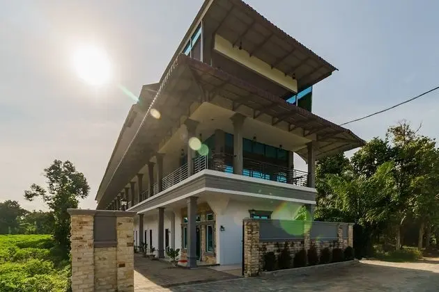 RedDoorz Plus near Kualanamu International Airport 2