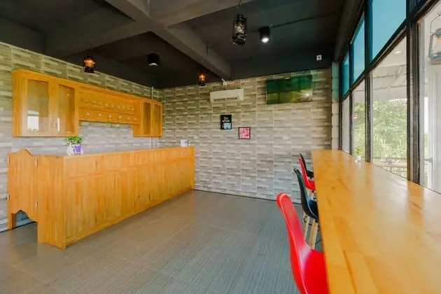 RedDoorz Plus near Kualanamu International Airport 2 - İç Mekan