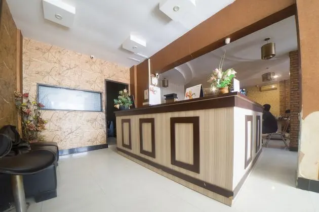 RedDoorz Plus near Mall Panakkukang 2 - Lobi