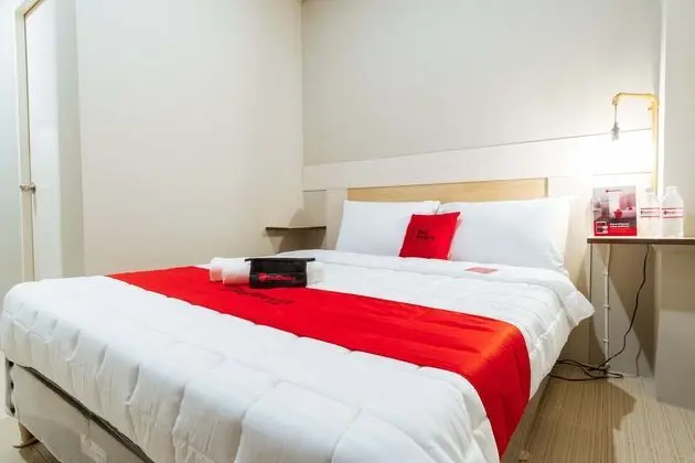 RedDoorz Plus near Osmena Highway 2 - Oda