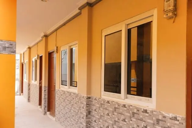 RedDoorz Plus near Palembang Square Mall