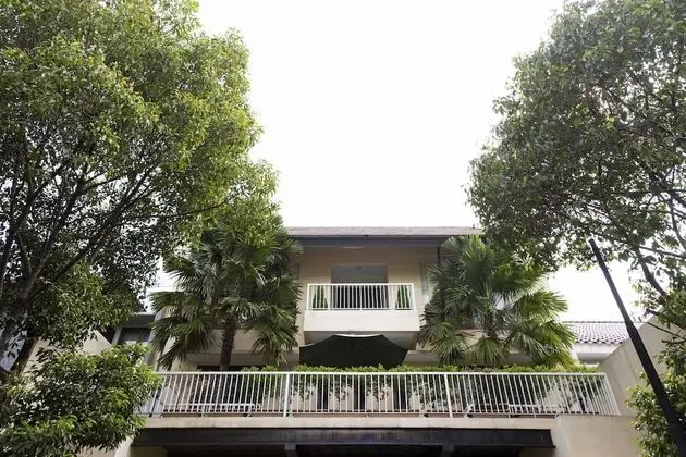 RedDoorz Plus near Pondok Indah Mall