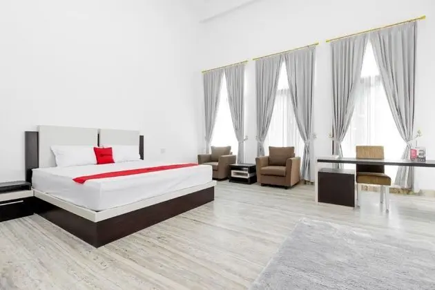 RedDoorz Plus near Ragunan Zoo