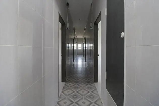 RedDoorz Plus near RS Royal Prima - İç Mekan