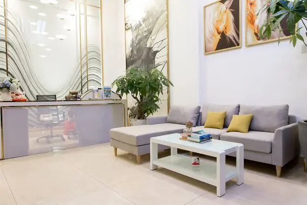 RedDoorz Plus near Saigon Train Station