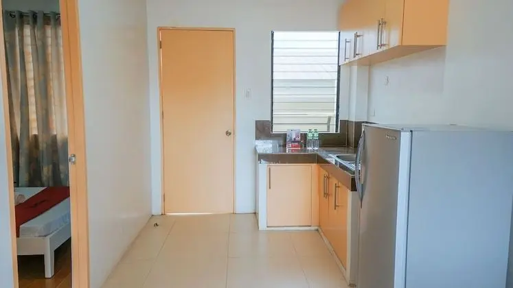 RedDoorz Plus near Talisay Town Center - Oda