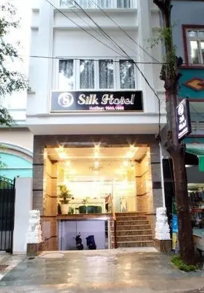 RedDoorz Plus near Tan Son Nhat Airport 2 - Dış Mekan