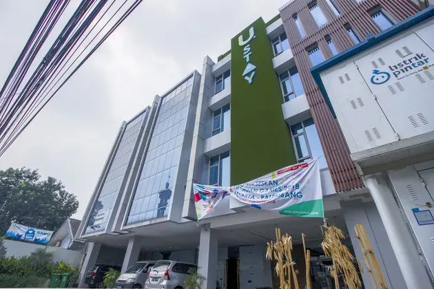 RedDoorz Plus near Tebet