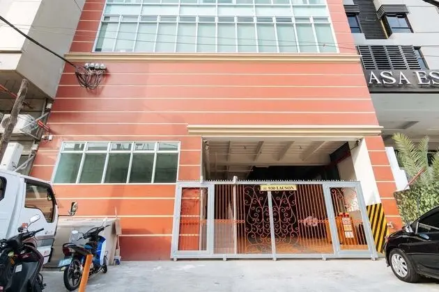 RedDoorz Plus near UST Manila