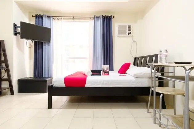 Reddoorz Plus @ Pioneer Woodlands Mandaluyong