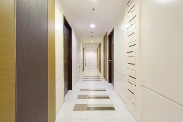 Reddoorz Plus @ Pioneer Woodlands Mandaluyong - İç Mekan