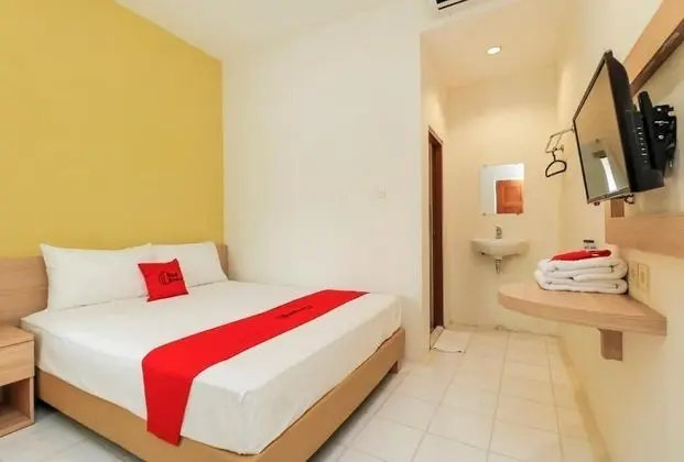 RedDoorz Plus @ Slamet Riyadi - Öne Çıkan Resim