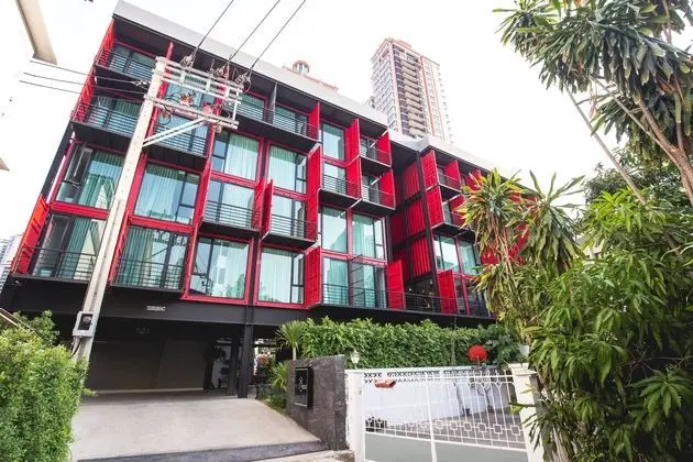 REDDOORZ PLUS SLEEP BOX SUKHUMVIT 22