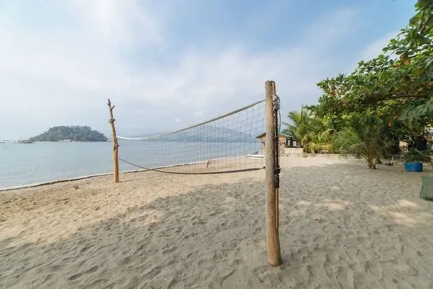 RedDoorz Plus @ Subic 2n2 Beach Resort Zambales