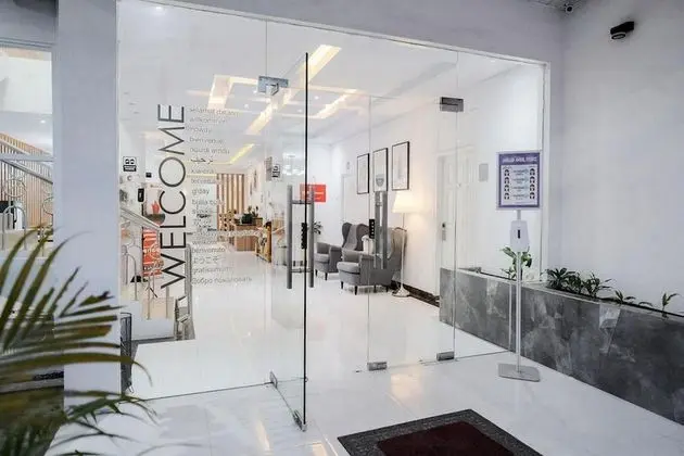 RedDoorz Plus Syariah near Museum Lampung - Dış Mekan