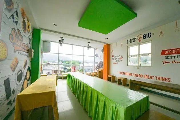RedDoorz Plus Syariah @ Pentadio Gorontalo - İç Mekan