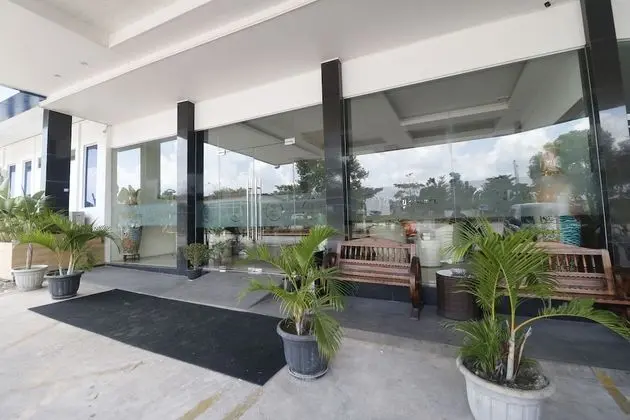 RedDoorz Plus @ Tanjung Uncang Batam - Dış Mekan