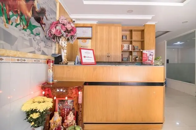 RedDoorz Plus @ Tran Hung Dao Street 2 - Lobi