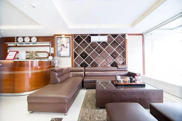 RedDoorz Plus @ Trung Son Residence - Lobi