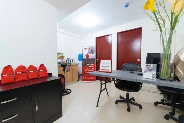 RedDoorz Plus @ Urban Tondo Manila