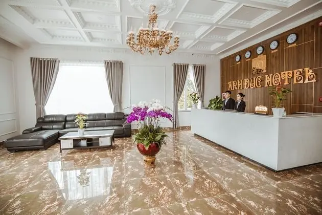 RedDoorz Premium Anh Duc Da Lat Hotel - İç Mekan