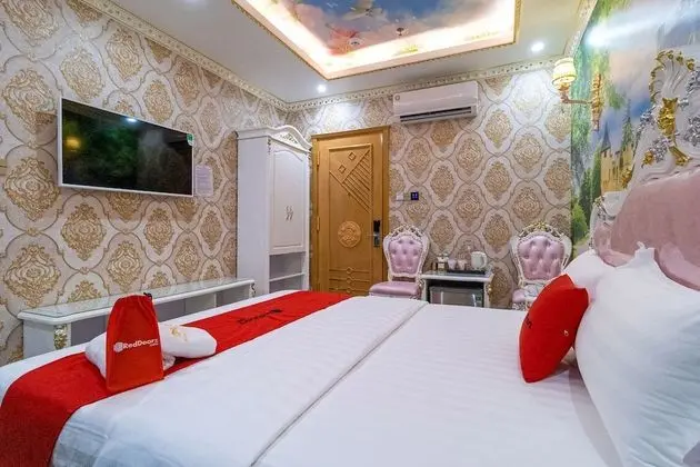 RedDoorz Premium @ Cao Thang Street - Oda