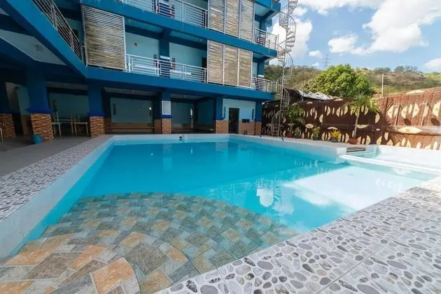 RedDoorz Premium @ Casa Ghilda Resort Olongapo City