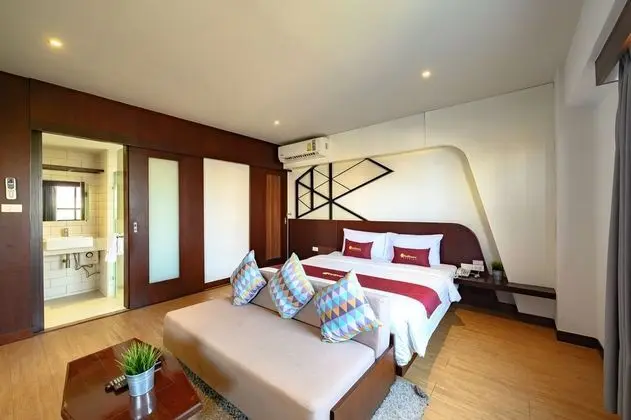 RedDoorz Premium Coco Hotel - Öne Çıkan Resim