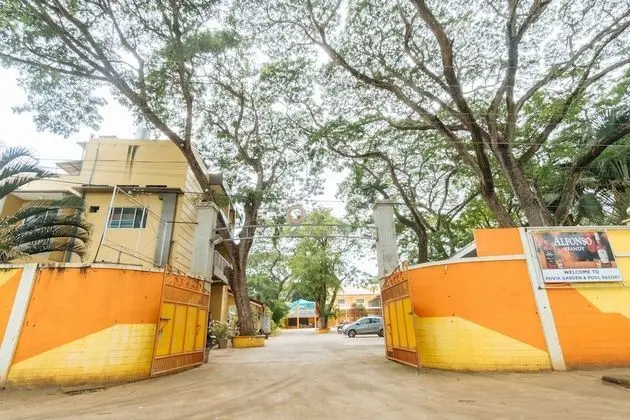 RedDoorz Premium @ Gabinete Road Palawan - Dış Mekan