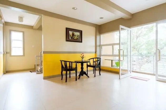 RedDoorz Premium @ Gabinete Road Palawan - İç Mekan