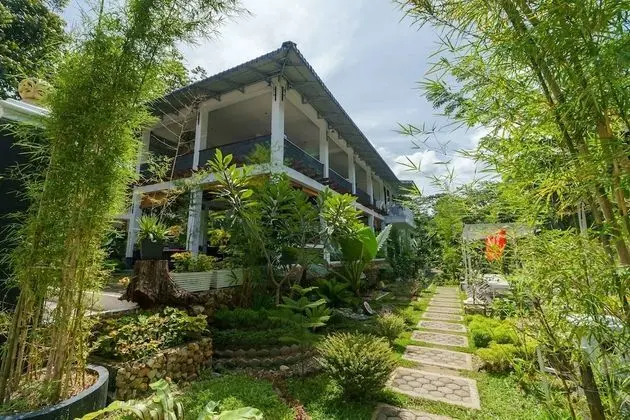 RedDoorz Premium @ The Heritage Bukit Lawang