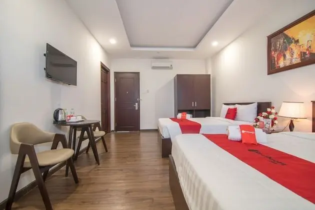 RedDoorz Premium near Bai Sau