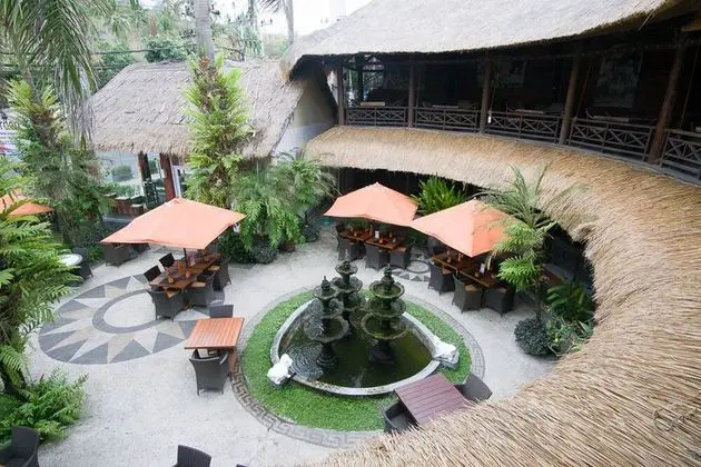 RedDoorz Premium near Senggigi Beach