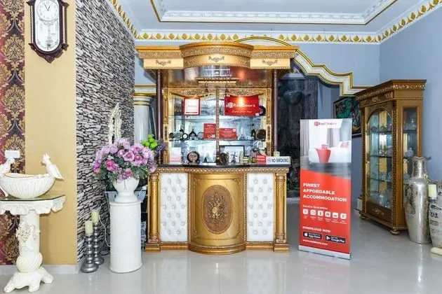 RedDoorz Premium @ Sea Residence Manado - Lobi