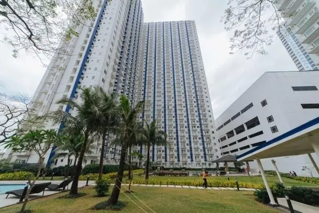 RedDoorz Premium @ SMDC North EDSA
