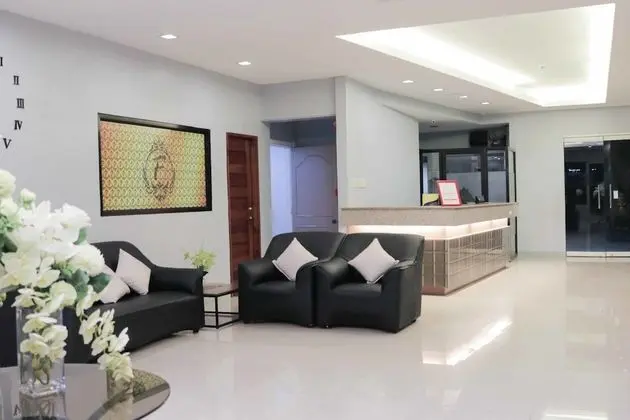 RedDoorz Premium @ Wireless Mandaue Cebu
