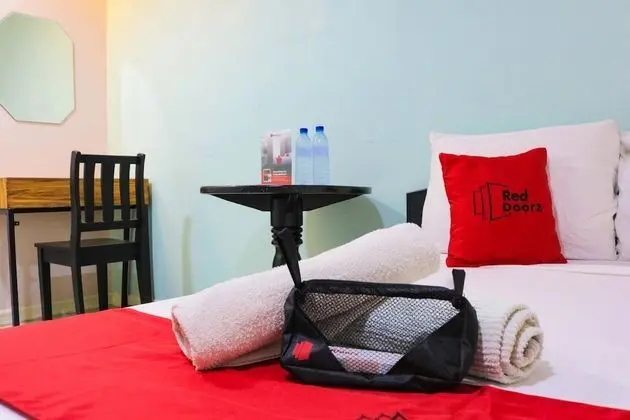 RedDoorz @ Punta Princesa Cebu City - Oda