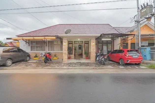 RedDoorz @ Rajawali KM 5
