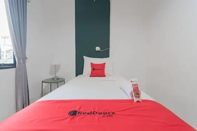 Reddoorz @ Sani Guest House - Öne Çıkan Resim