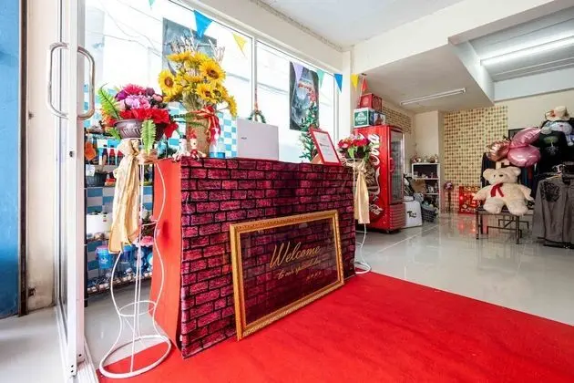 RedDoorz SI FAH at Bangsaen Hotel - Lobi