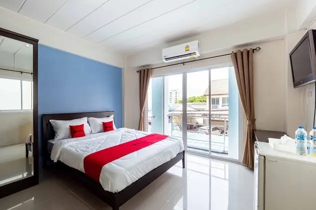 RedDoorz SI FAH at Bangsaen Hotel - Öne Çıkan Resim