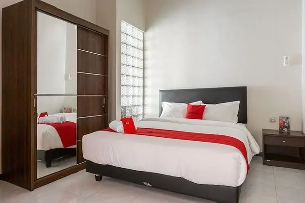 RedDoorz @ Soekarno Hatta Indah - Öne Çıkan Resim