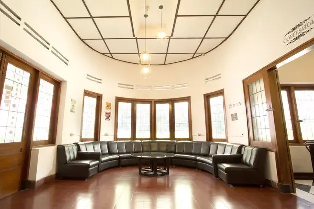 RedDoorz @ Supratman Street