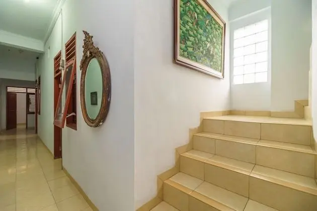 RedDoorz Syariah @ Jalan Dr Mansyur Medan - İç Mekan