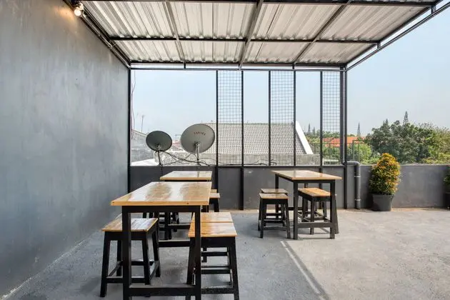 RedDoorz Syariah @ Jl. Cengger Ayam Dalam