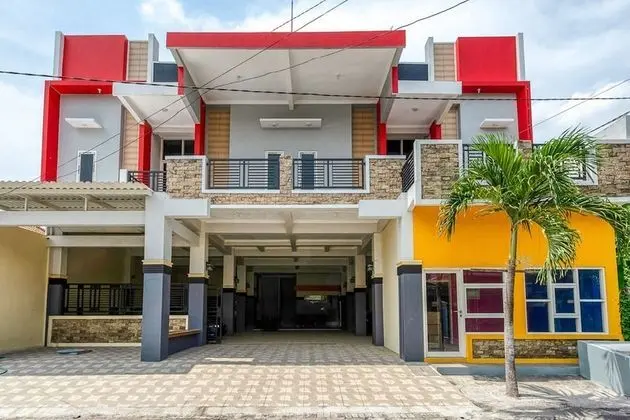 RedDoorz Syariah @ Kertomenanggal Surabaya