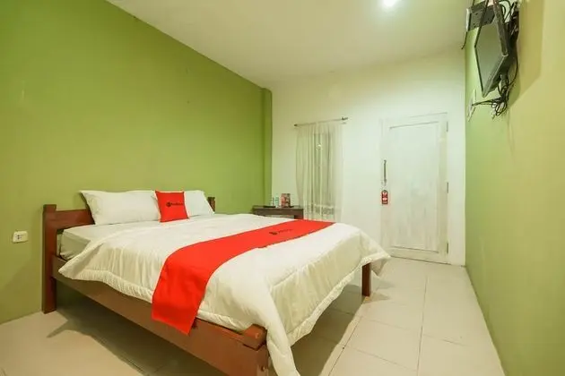 RedDoorz Syariah near Citimall Prabumulih - Oda