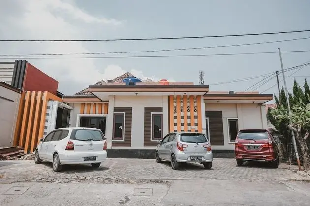 RedDoorz Syariah near Mall Boemi Kedaton Lampung 2