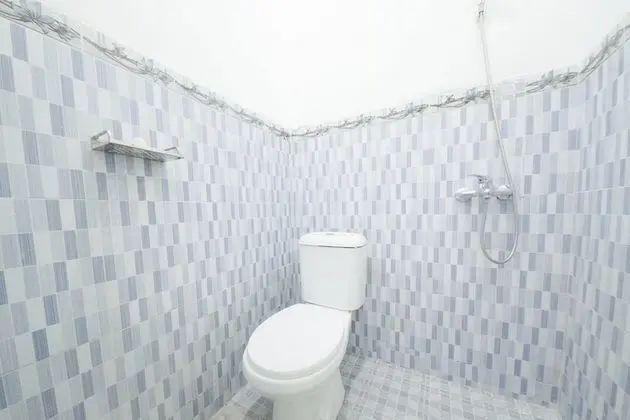 RedDoorz Syariah near Mall Roxy Banyuwangi 2 - Banyo Tipleri